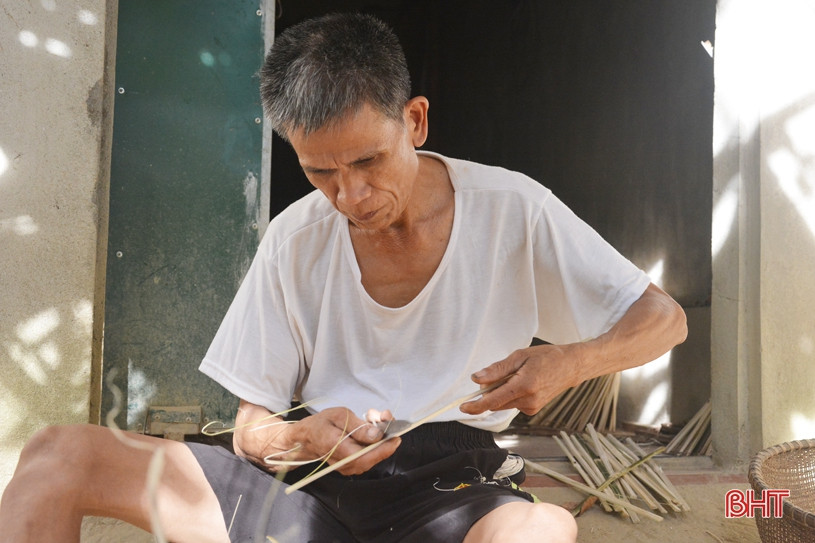 Đan nơm - nghề phụ, niềm vui chính của người dân Yên Mỹ