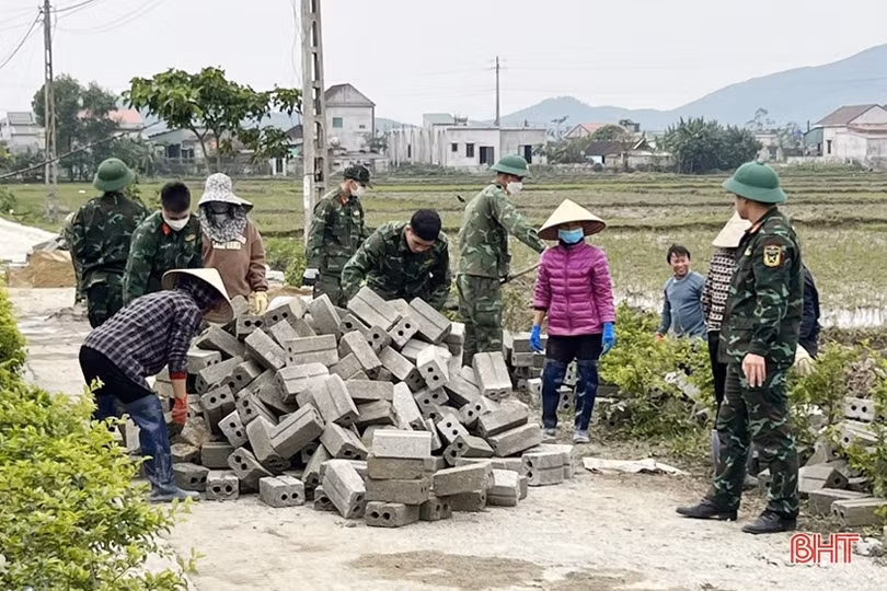 Những người lính “3 cùng” trên mặt trận nông thôn mới ở Hà Tĩnh