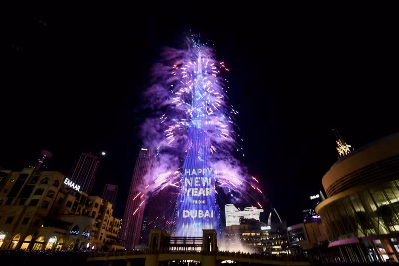 Biển người chào đón năm mới trên khắp thế giới