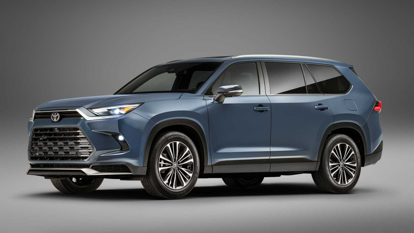 Toyota Grand Highlander 2024 bắt đầu được sản xuất, giá từ 44.405 USD