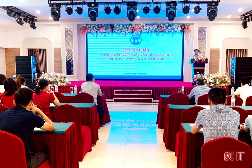 Hơn 100 cán bộ y tế được hướng dẫn giám sát phòng, chống sốt xuất huyết