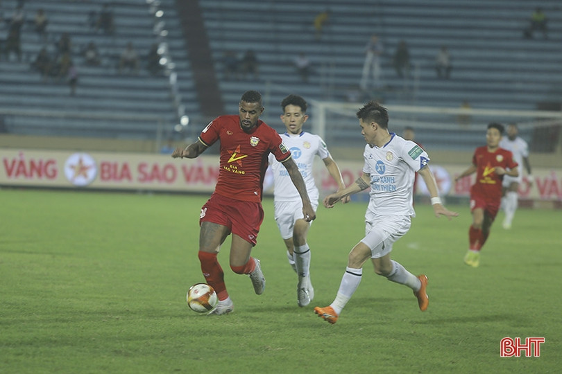 Cơ hội nào để Hồng Lĩnh Hà Tĩnh lọt tốp 5 đội mạnh nhất V.League