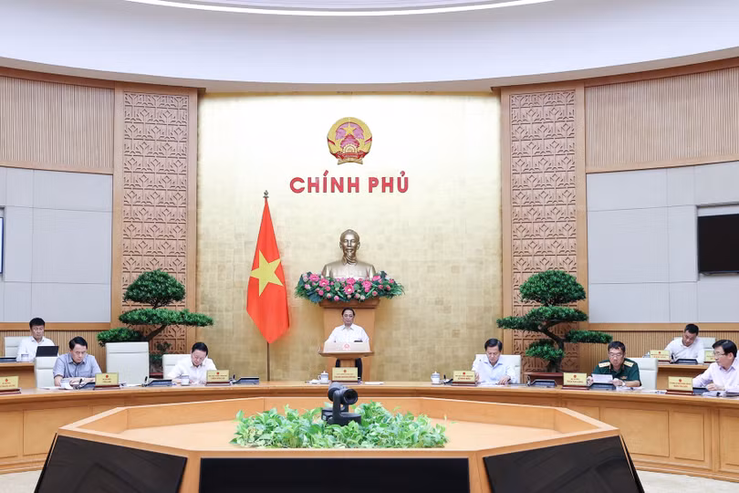 Đề xuất tăng thuế suất thuế tiêu thụ đặc biệt với rượu, bia, thuốc lá