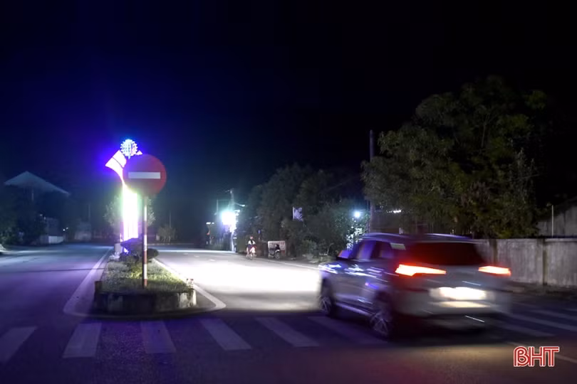 Không có điện chiếu sáng, đường trung tâm thị xã Hồng Lĩnh t iềm ẩn nguy cơ tai nạn giao thông