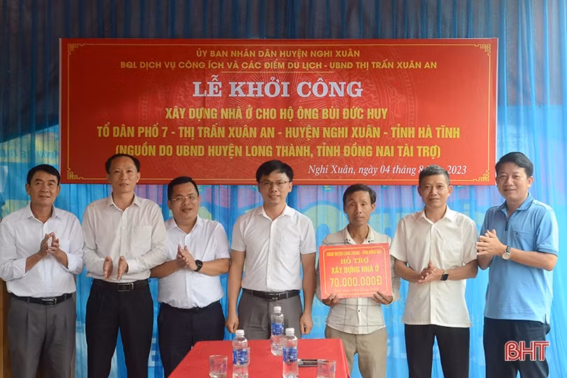 Xây nhà cho hộ nghèo ở Nghi Xuân