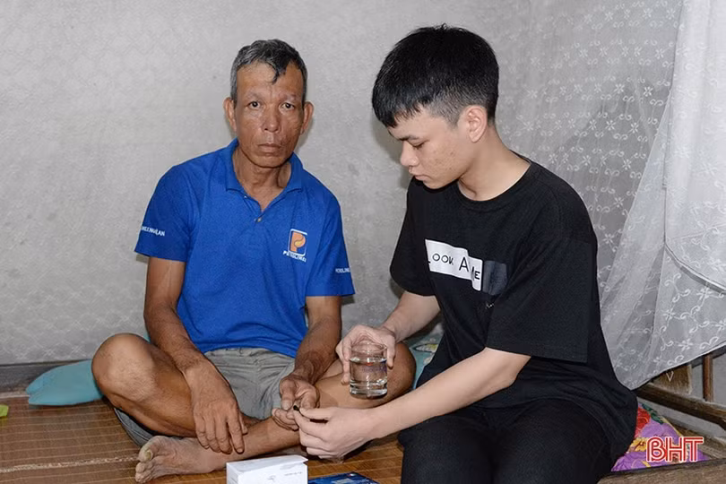 Kịp thời định hướng, hỗ trợ, giúp nam sinh nghèo thực hiện ước mơ vào đại học