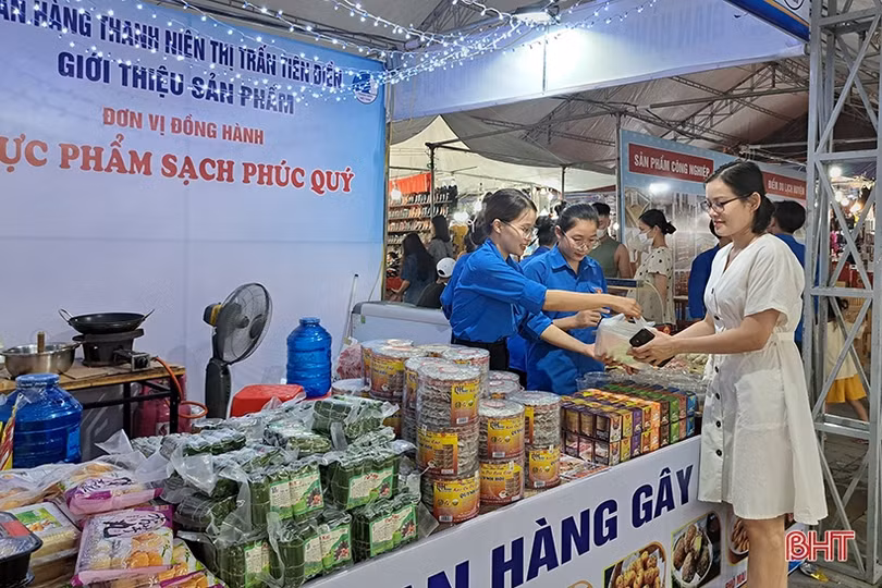 Hơn 80 gian hàng tham gia Hội chợ Thương mại du lịch huyện Nghi Xuân