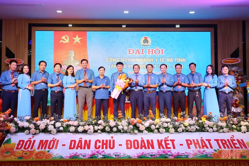 Ông Bùi Quốc Hùng giữ chức Chủ tịch Công đoàn ngành Y tế Hà Tĩnh