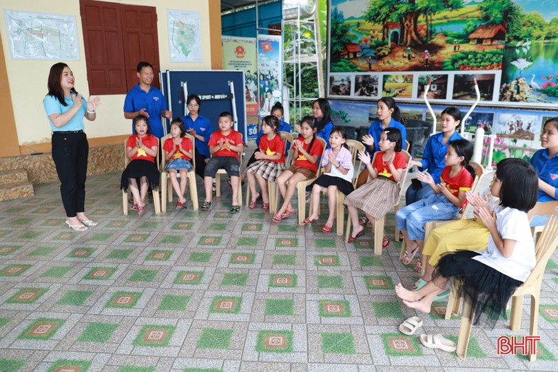 Nhiều hoạt động chào mừng các ngày lễ lớn ở Hương Sơn