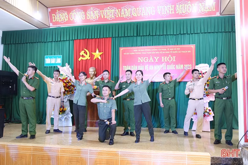 “Ngày hội toàn dân bảo vệ an ninh Tổ quốc” thiết thực hướng về cơ sở