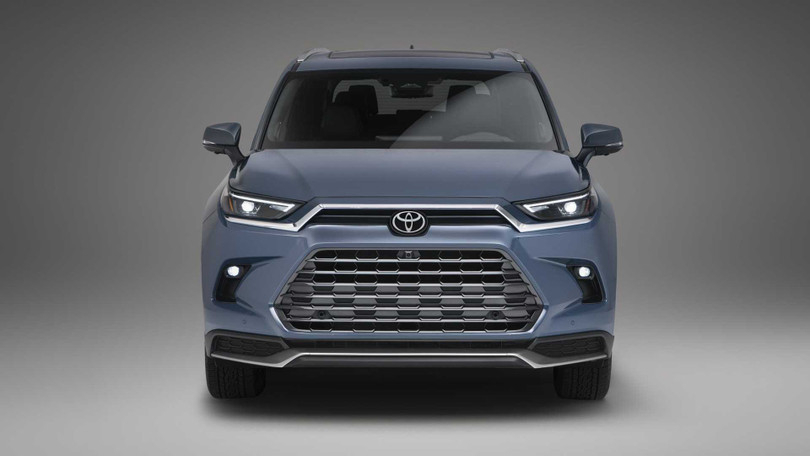 Toyota Grand Highlander 2024 bắt đầu được sản xuất, giá từ 44.405 USD