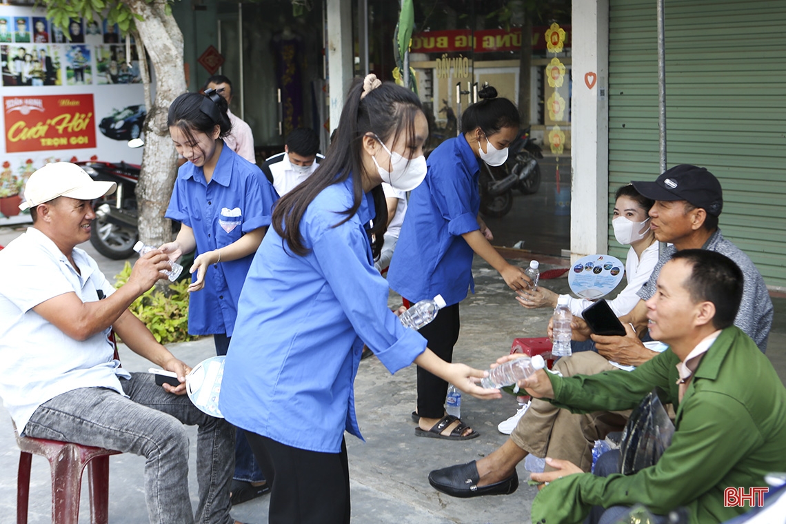 Những khoảnh khắc đáng nhớ trong ngày đầu Kỳ thi tốt nghiệp THPT