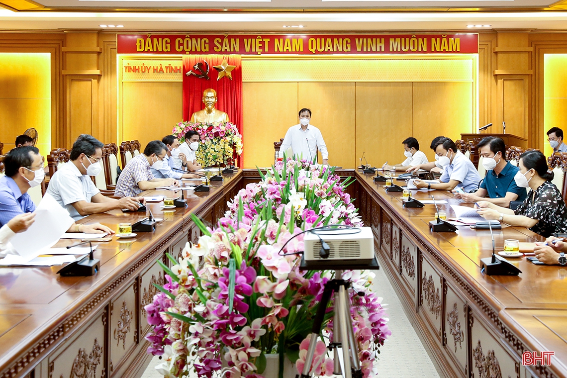 Hà Tĩnh kêu gọi xã hội hóa 100.000 mẫu xét nghiệm Covid-19 cho người dân