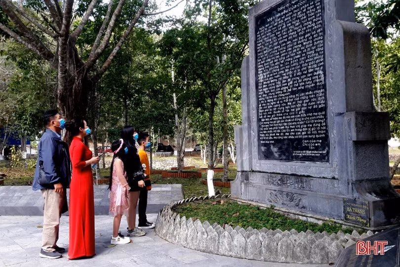 Ngã ba Đồng Lộc đón gần 5 ngàn du khách trong những ngày đầu năm mới