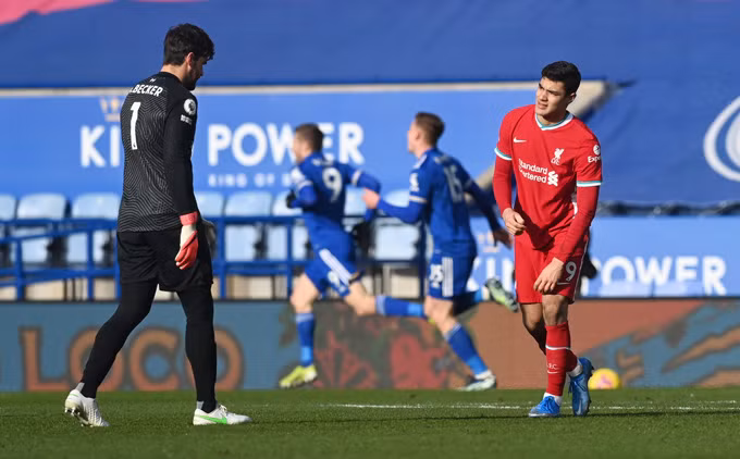 Liverpool thua trận thứ 3 liên tiếp