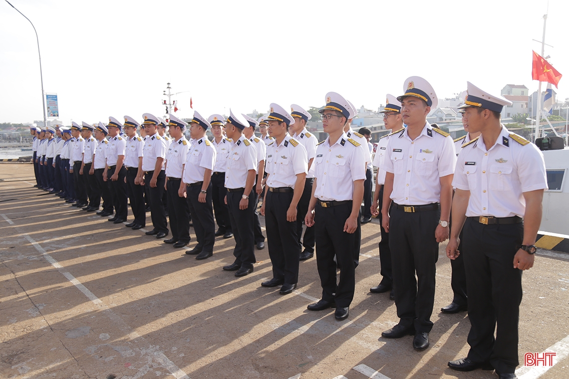 2 chuyến tàu xuất phát thăm, chúc tết cán bộ, chiến sỹ nhà giàn DK1