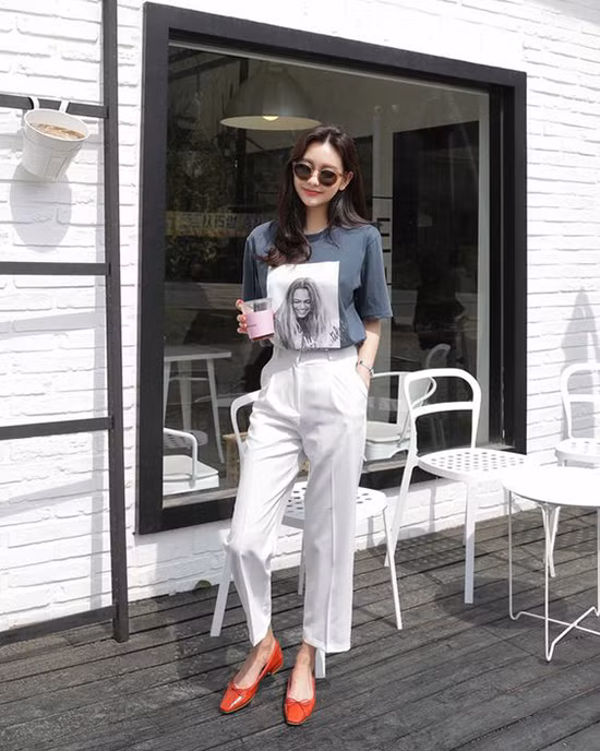 Phối quần âu trẻ trung khi đến văn phòng