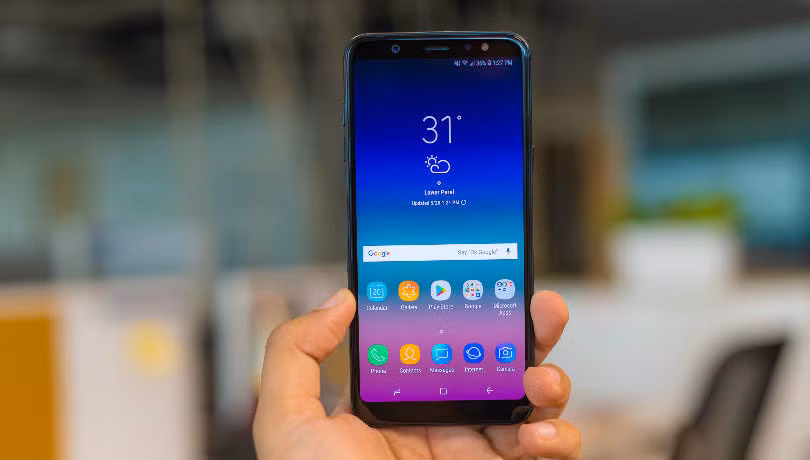 5 smartphone tầm trung giá mềm vừa về Việt Nam