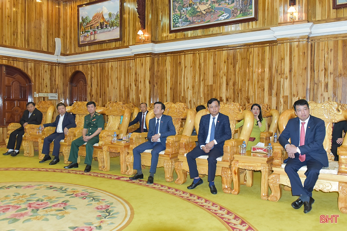 Đoàn công tác tỉnh Hà Tĩnh chào xã giao Phó Thủ tướng kiêm Bộ trưởng Bộ Công an nước CHDCND Lào