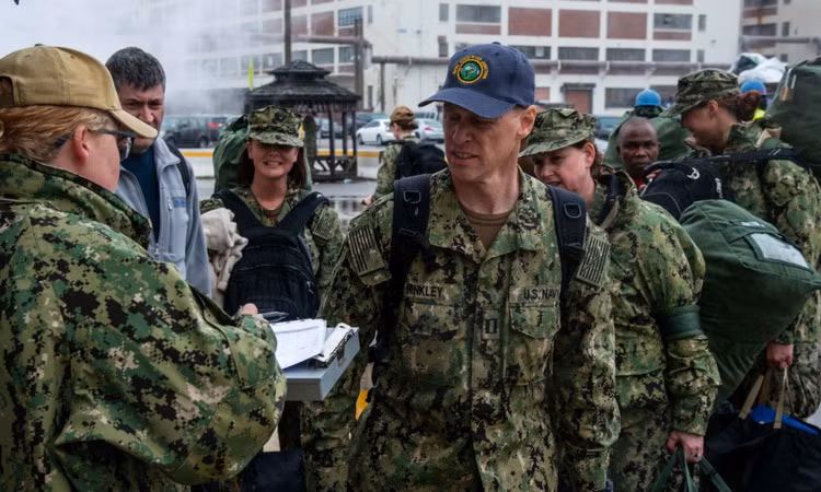 Mỹ kêu gọi 10.000 cựu binh tham gia chống dịch Covid-19