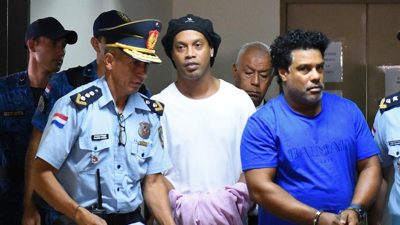 Ronaldinho: Đoạn kết buồn của điệu Samba lạc nhịp