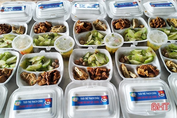 Các địa phương, đơn vị thiết thực hưởng ứng lời kêu gọi toàn dân chống dịch