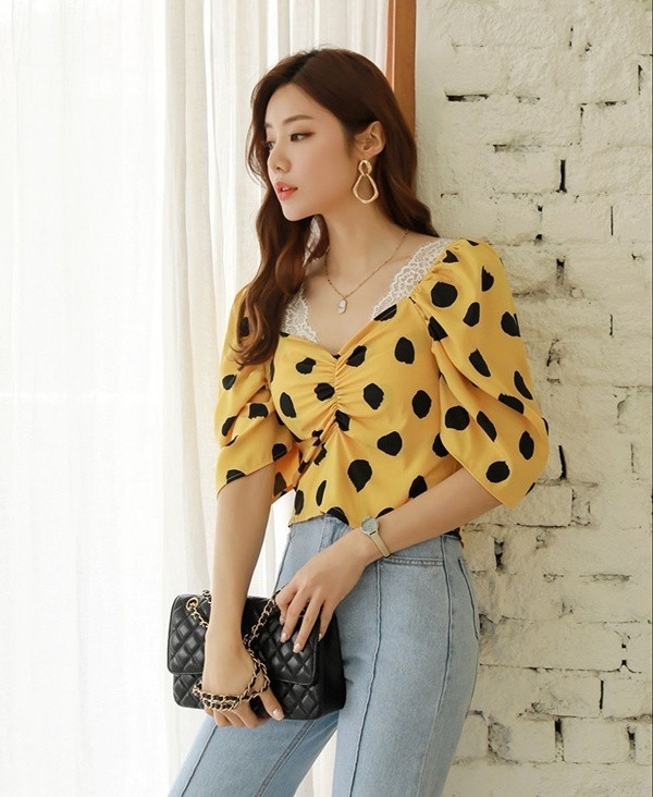 Những họa tiết mùa hè bạn nên có trong tủ đồ, không sợ lỗi mốt ảnh 4 Những họa tiết mùa hè bạn nên có trong tủ đồ, không sợ lỗi mốt