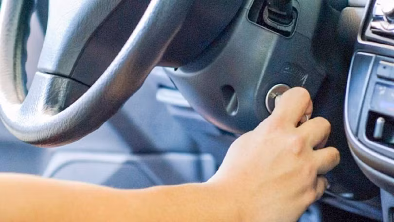 7 thói quen âm thầm phá hỏng chiếc ô tô của bạn