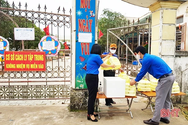 Các địa phương, đơn vị thiết thực hưởng ứng lời kêu gọi toàn dân chống dịch