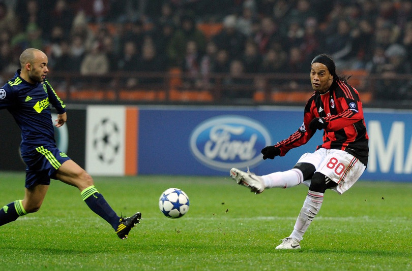 Ronaldinho: Đoạn kết buồn của điệu Samba lạc nhịp