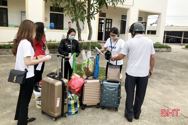 10 công dân đầu tiên của TX Kỳ Anh hoàn thành cách ly tập trung 14 ngày