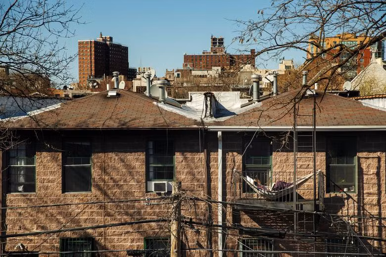 Cuộc sống “không ra đường” của người dân trên thế giới giữa dịch Covid-19