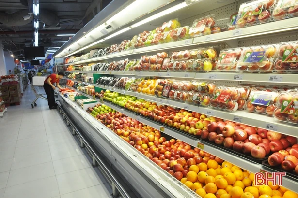 Ngày thứ tư “cách ly xã hội” ở Hà Tĩnh: Siêu thị, chợ dân sinh vẫn đầy ắp hàng, sức mua giảm!