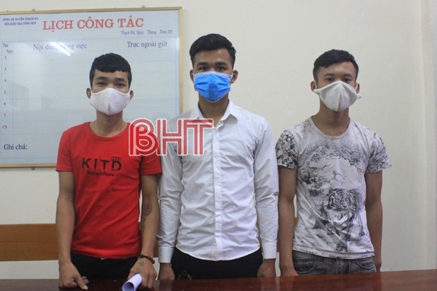 Giữa mùa dịch Covid-19 vẫn rủ nhau đi cướp điện thoại