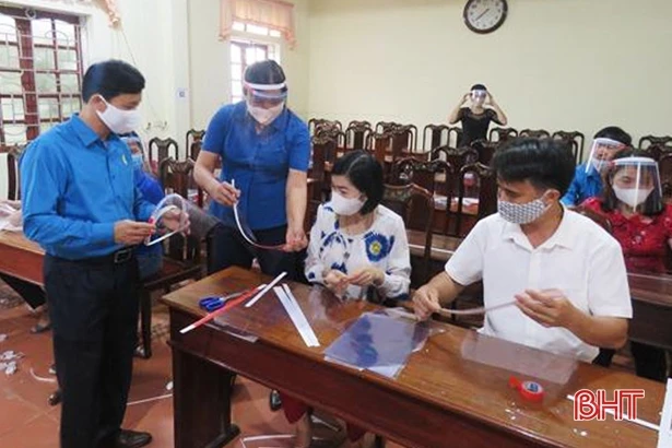 Các địa phương, đơn vị thiết thực hưởng ứng lời kêu gọi toàn dân chống dịch