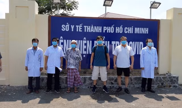 Thêm 10 bệnh nhân mắc COVID-19 khỏi bệnh, Việt Nam chữa khỏi 85 ca