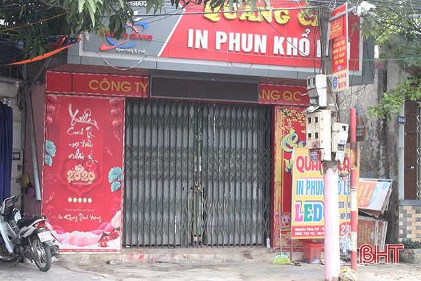 Các quầy hàng không thiết yếu ở TP Hà Tĩnh đã chấp hành việc dừng kinh doanh