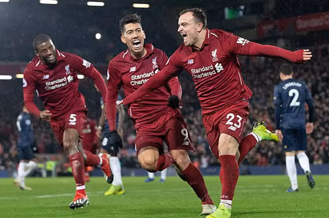 Siêu dự bị Shaqiri nhấn chìm Quỷ đỏ, đưa Liverpool trở lại ngôi đầu