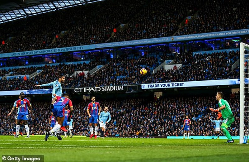 Man City, Chelsea cùng thua sốc sân nhà, Liverpool bứt phá ảnh 1 Man City, Chelsea cùng thua sốc sân nhà, Liverpool bứt phá