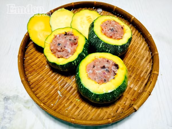 Bí xanh nhồi thịt thơm bùi, tuyệt ngon cho bữa cơm gia đình