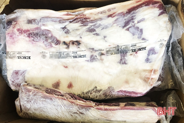 Phát hiện hàng trăm kg thực phẩm đông lạnh không có chứng từ hợp lệ