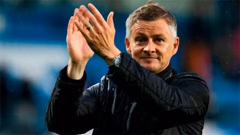 M.U phải trả bao nhiêu tiền để thuê HLV Solskjaer?