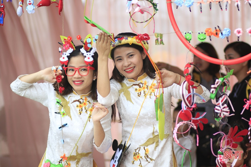 Lung linh sắc màu lễ hội ẩm thực ở Trường Mầm non Trung Kiên