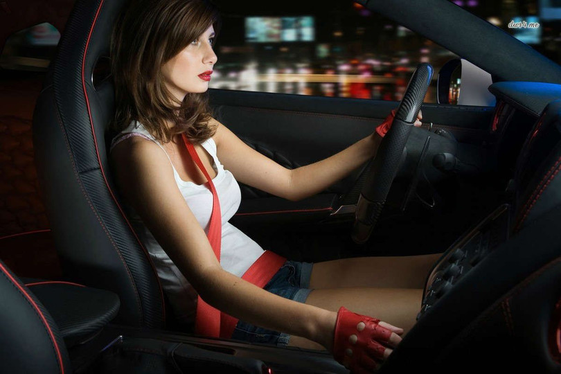 Nhầm chân ga với chân phanh là nỗi sợ hãi của nhiều nữ tài xế Nỗi sợ đạp nhầm chân ga với chân phanh, hóa giải cách nào?