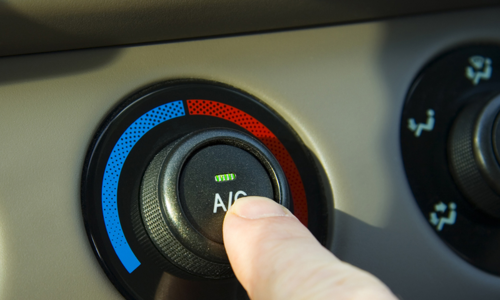 Hai trường hợp nên tắt điều hòa khi lái ô tô