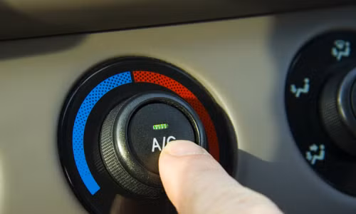 Hai trường hợp nên tắt điều hòa khi lái ô tô