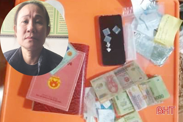 Bắt tại trận “nữ quái” bán ma túy cho con nghiện