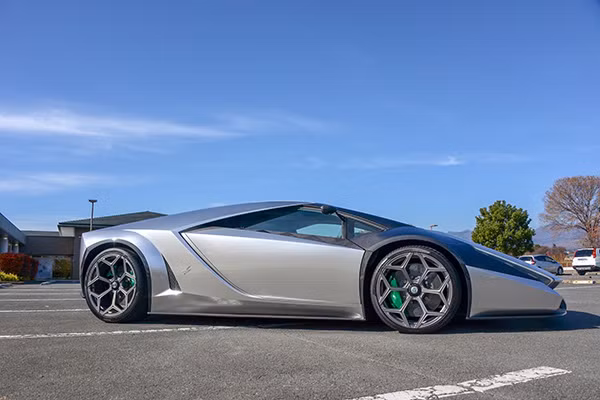 Siêu xe duy nhất trên thế giới có giá tới 30 tỷ đồng