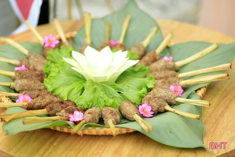 Lung linh sắc màu lễ hội ẩm thực ở Trường Mầm non Trung Kiên