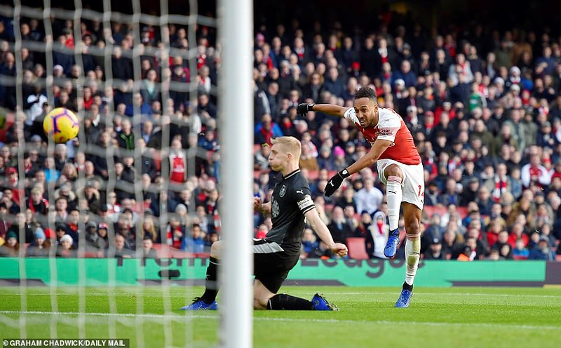 Man City, Chelsea cùng thua sốc sân nhà, Liverpool bứt phá ảnh 8 Man City, Chelsea cùng thua sốc sân nhà, Liverpool bứt phá